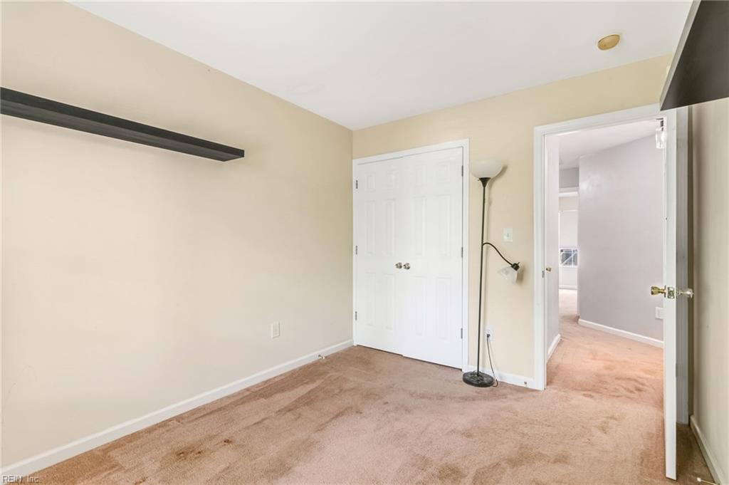 439 Eureka Loop Property Photo 14