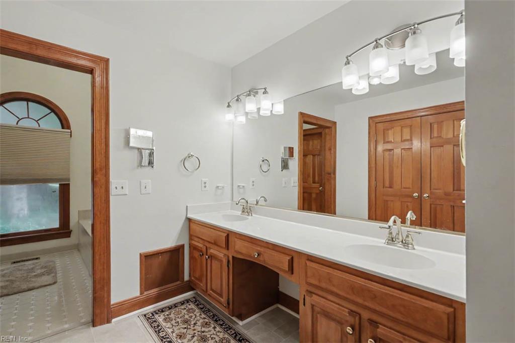 3691 Bridgewater Dr Property Photo 19