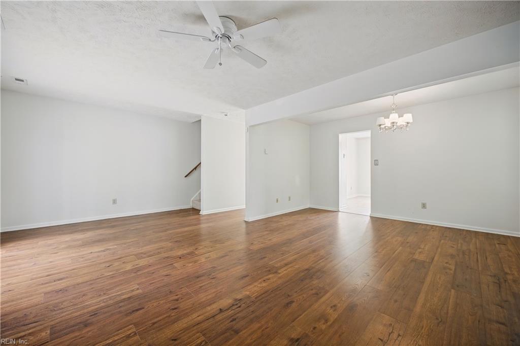 1758 Skiffes Creek Cir Property Photo 12