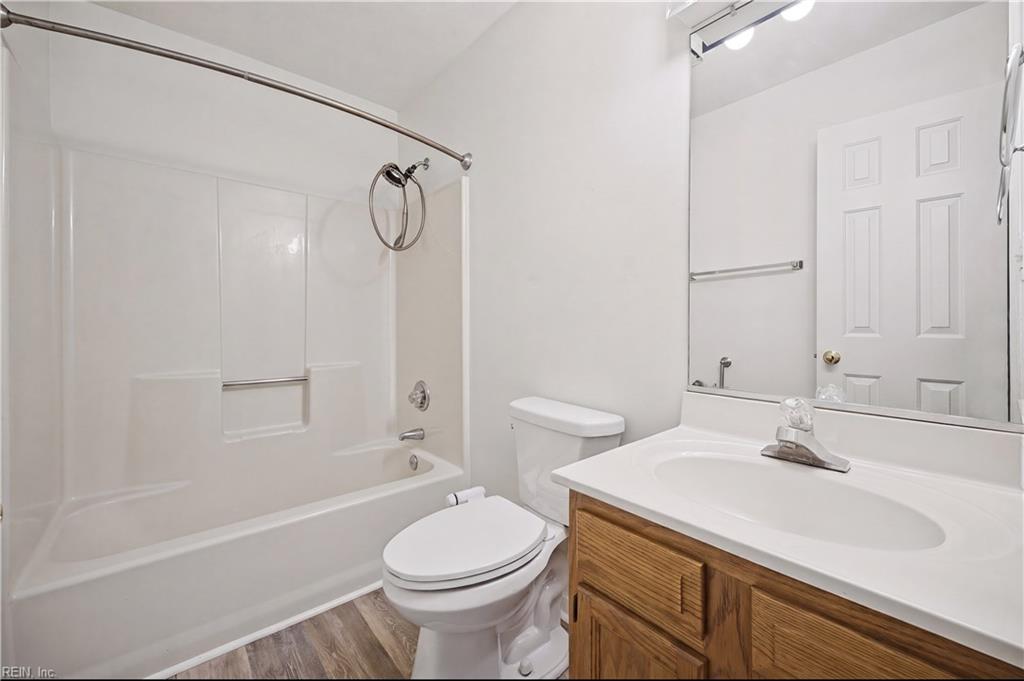 1758 Skiffes Creek Cir Property Photo 19