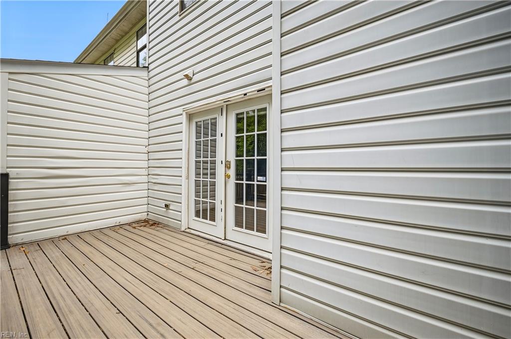 1758 Skiffes Creek Cir Property Photo 26