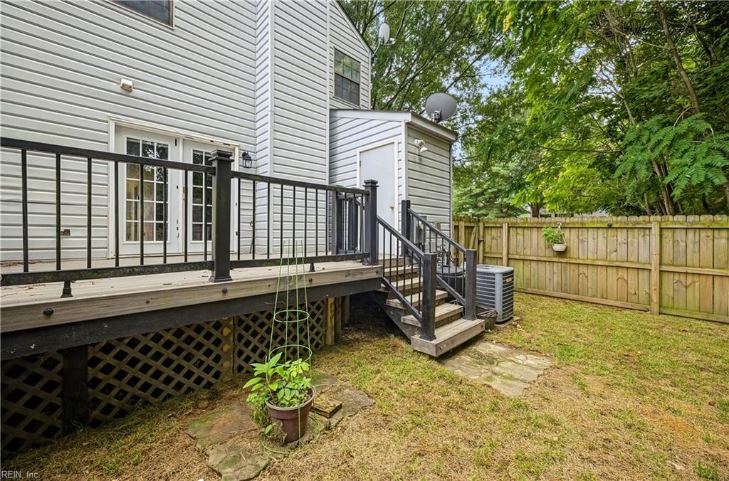 1758 Skiffes Creek Cir Property Photo 27