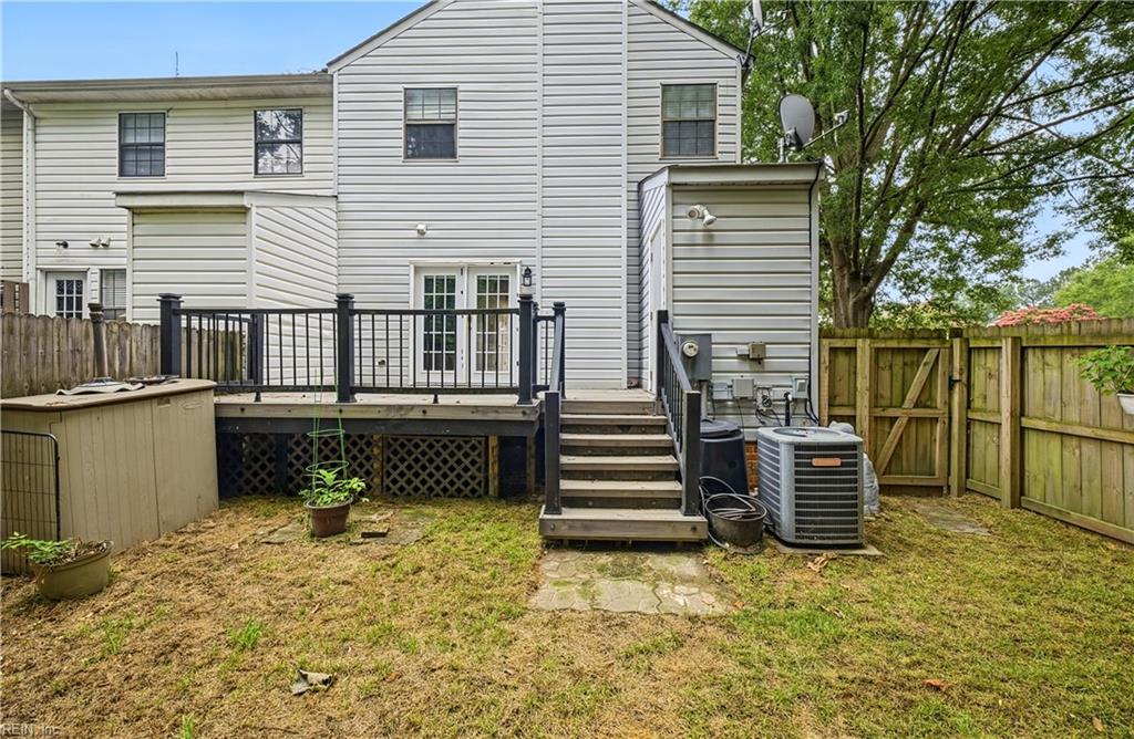 1758 Skiffes Creek Cir Property Photo 29
