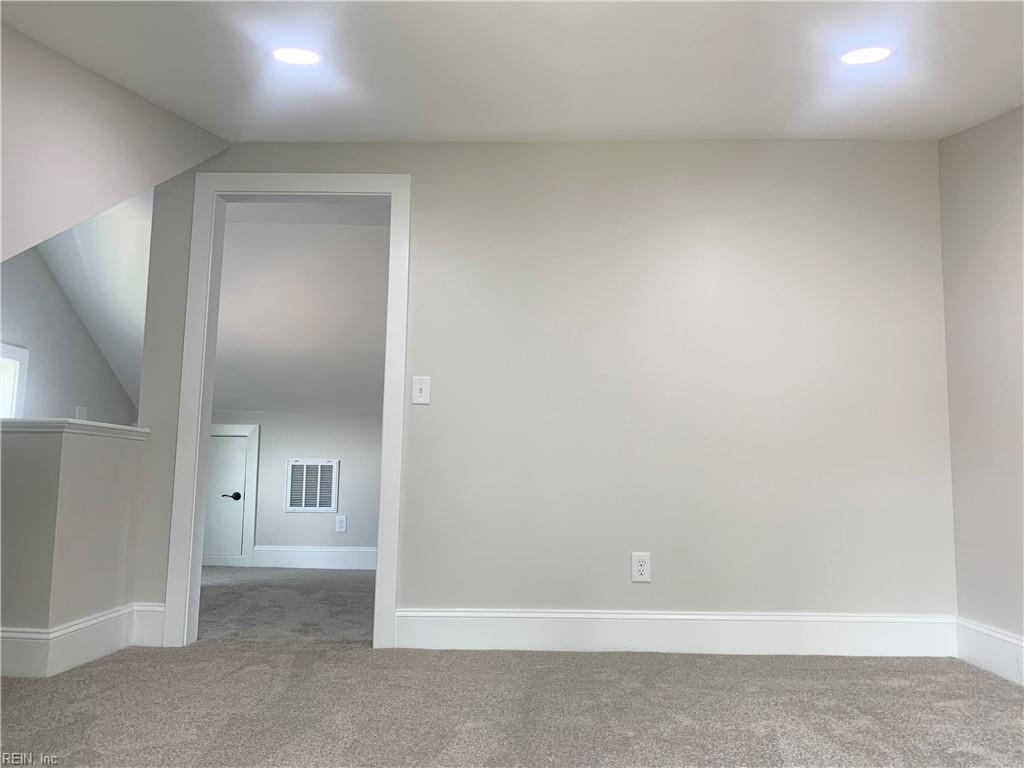 1432 Morris Cres Property Photo 27
