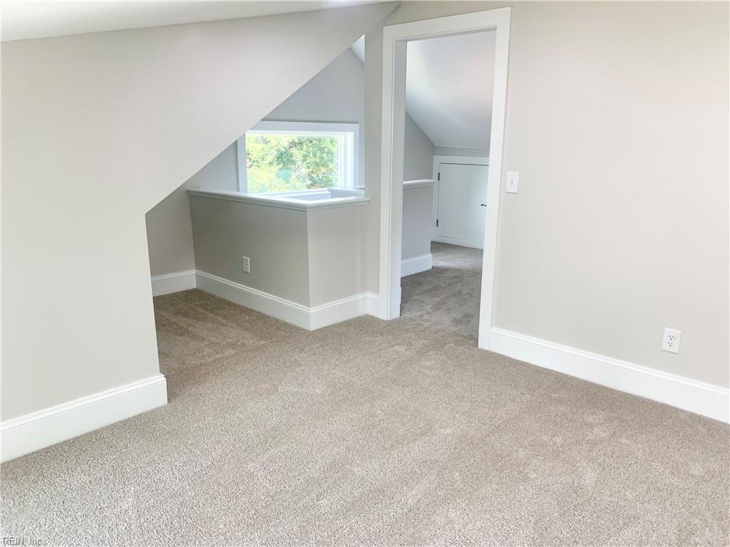 1432 Morris Cres Property Photo 29