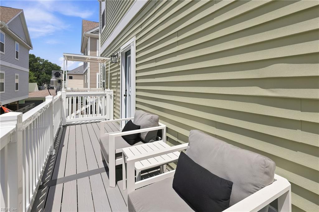 9601 17th Bay St Property Photo 17