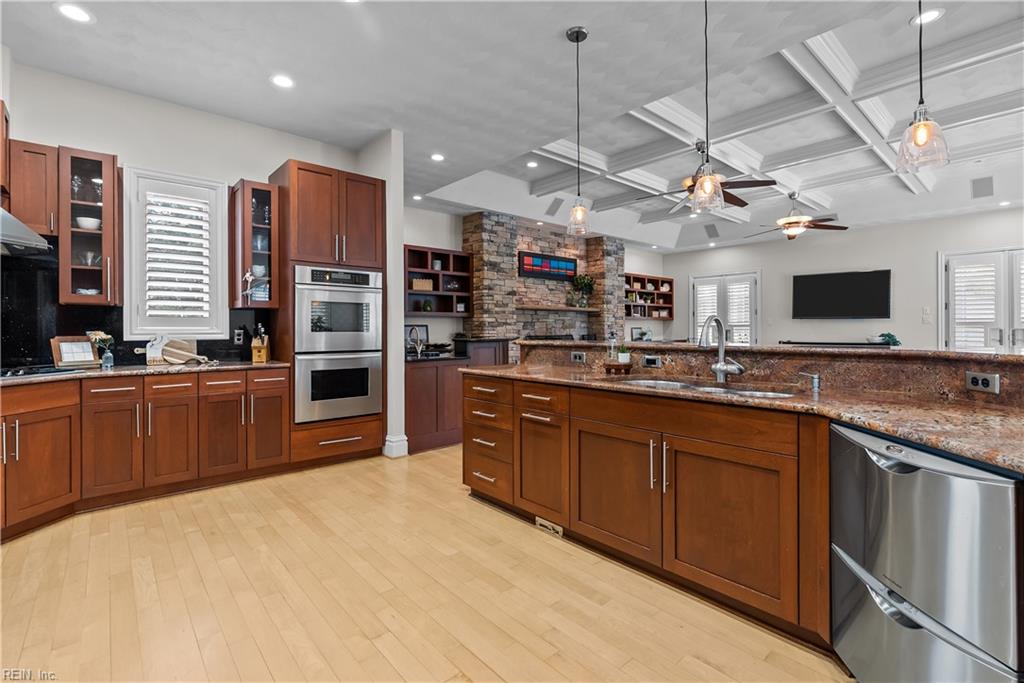 1865 S Woodside Ln Property Photo 19