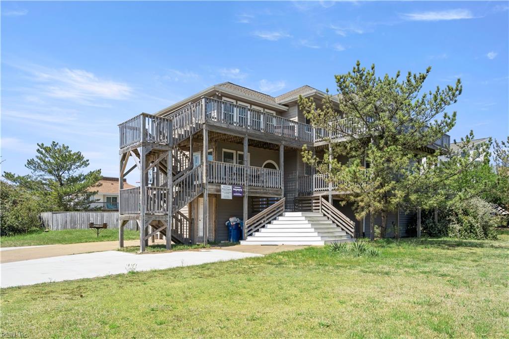 2349 Sandfiddler Rd Property Photo 3