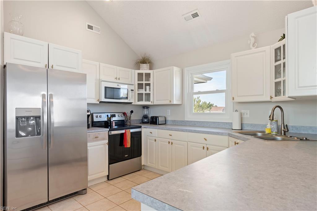2349 Sandfiddler Rd Property Photo 14