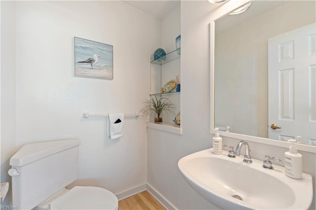 2349 Sandfiddler Rd Property Photo 17