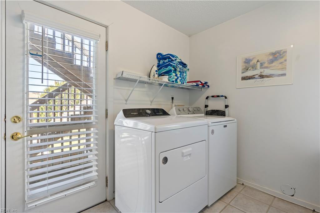 2349 Sandfiddler Rd Property Photo 29