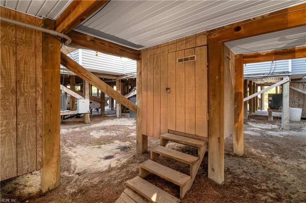 1326 W Ocean View Ave Property Photo 18