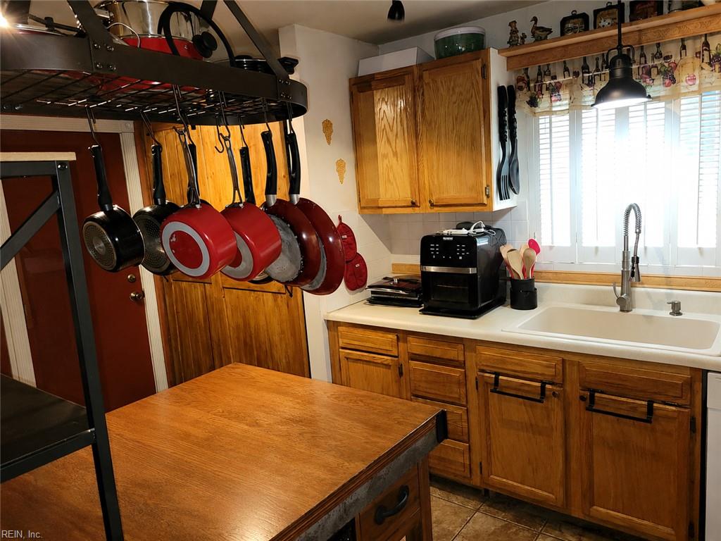 3307 W Weaver Rd W Property Photo 5