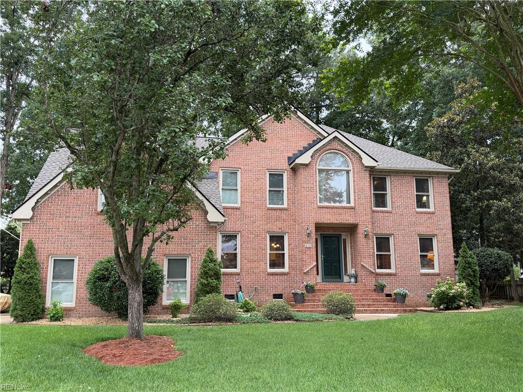 810 Hedgerow Ct Property Photo 1
