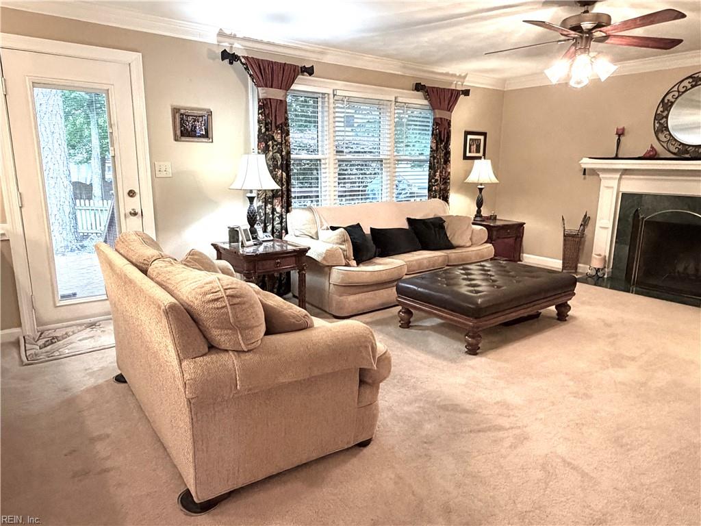 810 Hedgerow Ct Property Photo 26