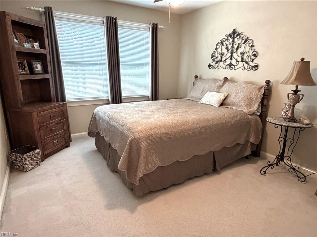 810 Hedgerow Ct Property Photo 36