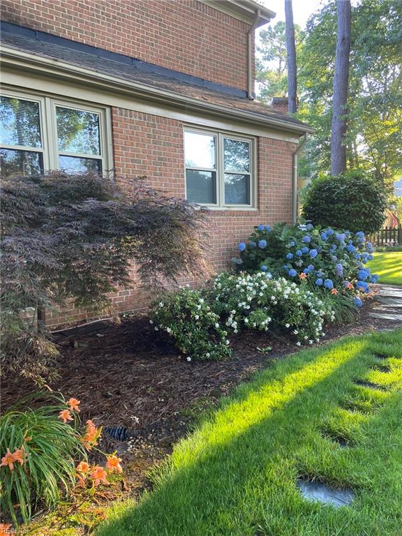 810 Hedgerow Ct Property Photo 43