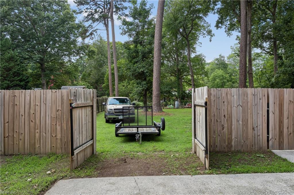 305 W Woodland Dr Property Photo 43