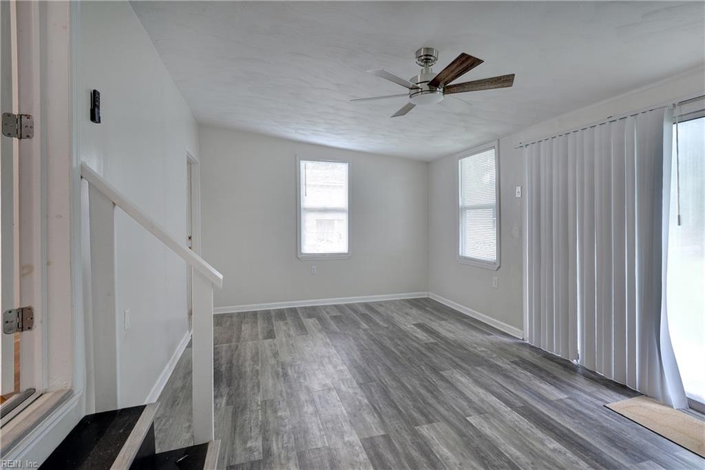 806 Burton St Property Photo 15