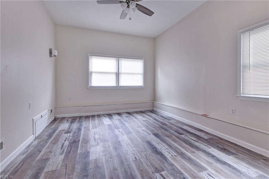 806 Burton St Property Photo 18