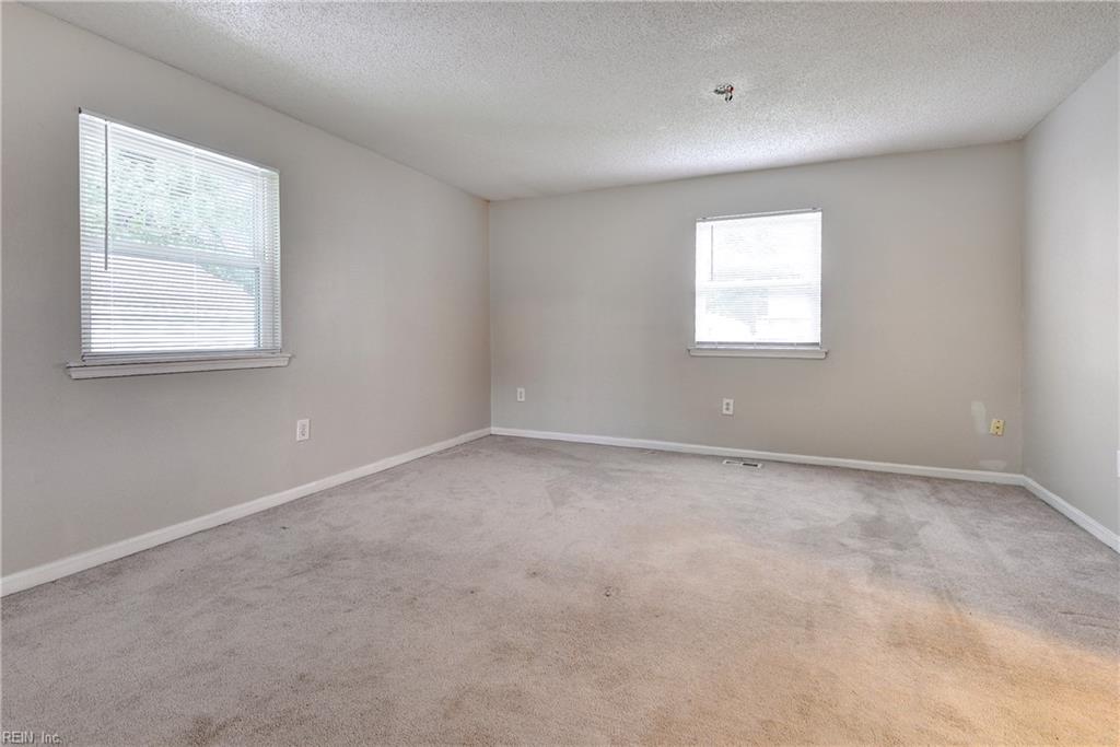 806 Burton St Property Photo 24