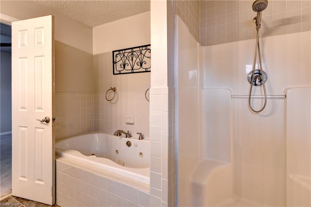 806 Burton St Property Photo 28