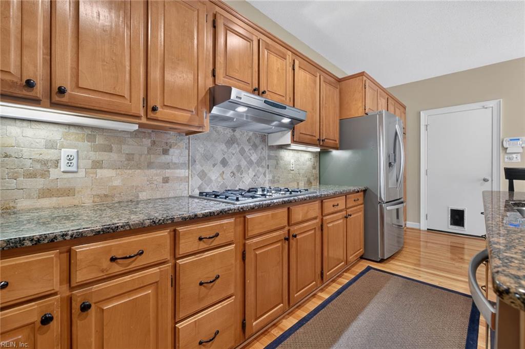 1046 Collection Creek Way Property Photo 14
