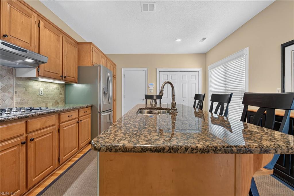 1046 Collection Creek Way Property Photo 16