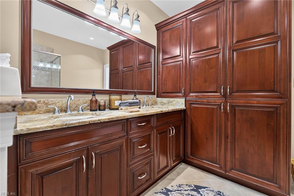 1046 Collection Creek Way Property Photo 22