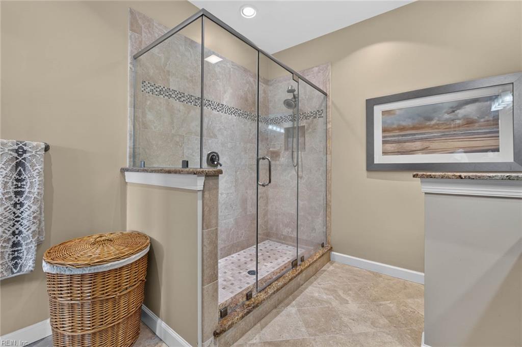 1046 Collection Creek Way Property Photo 23