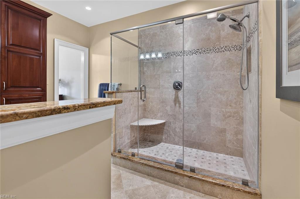 1046 Collection Creek Way Property Photo 24