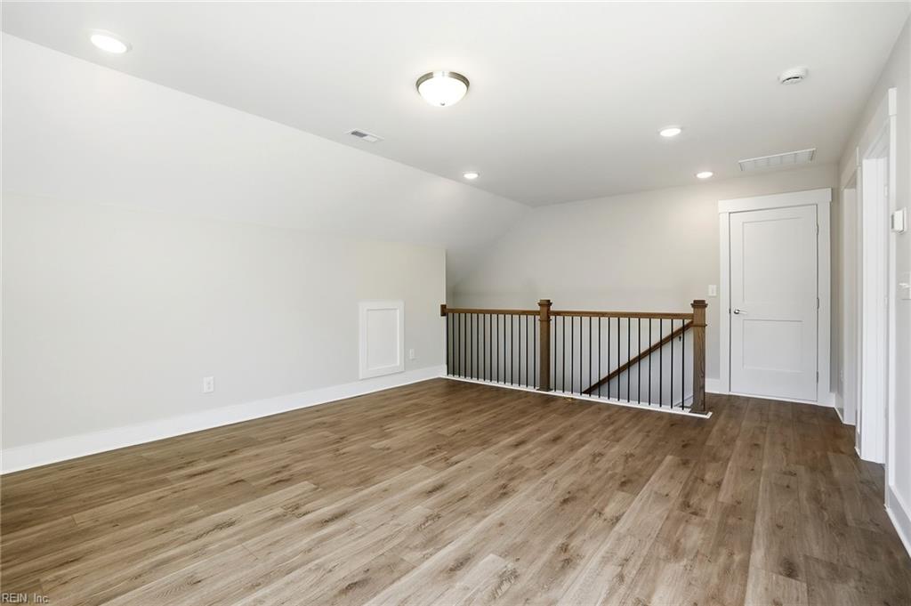 403 Warraskoyak Xing Property Photo 19