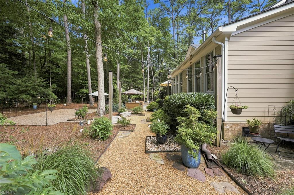 101 Adams Ct Property Photo 44