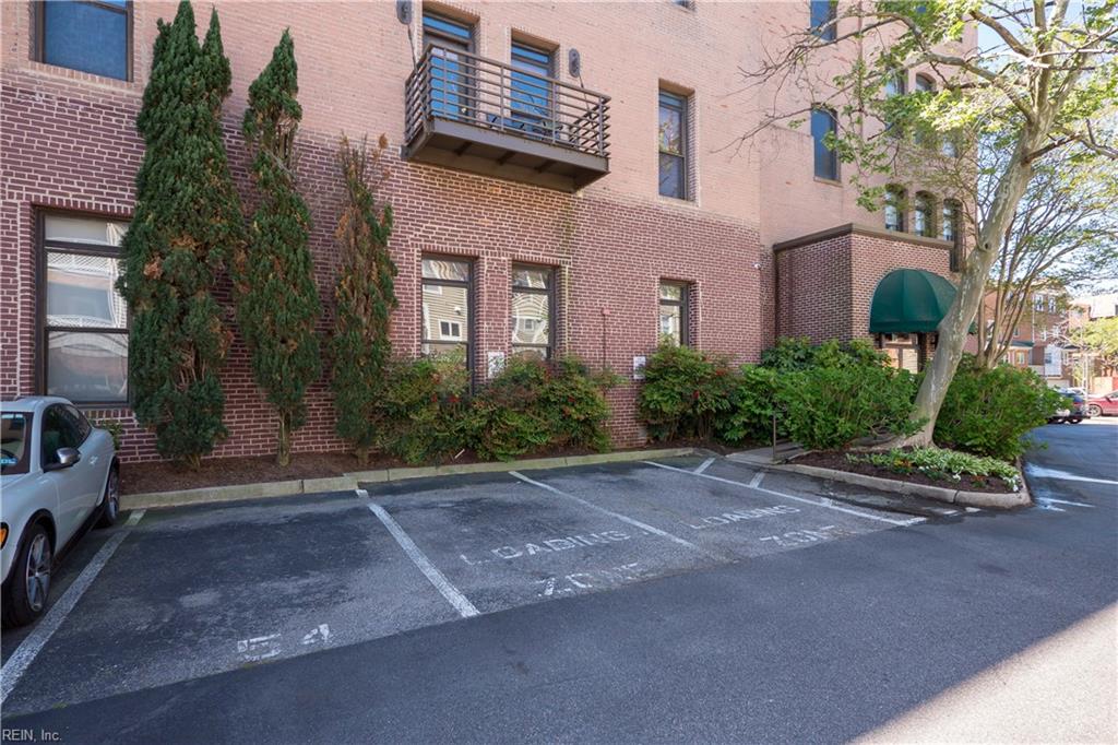 230 W Tazewell St Property Photo 35