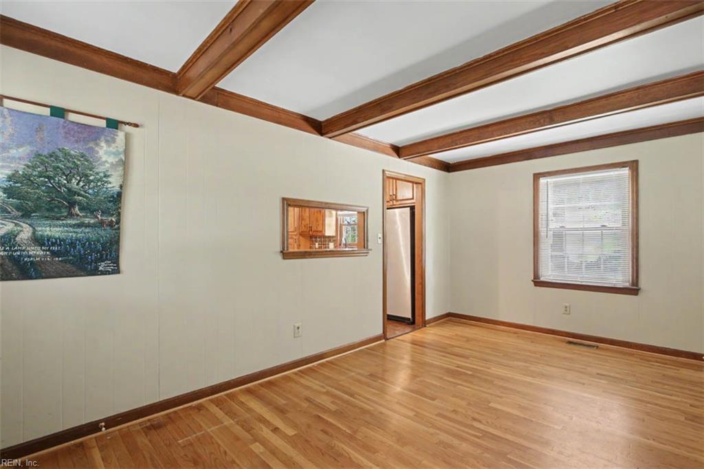 323 Williamsburg Ct Property Photo 12