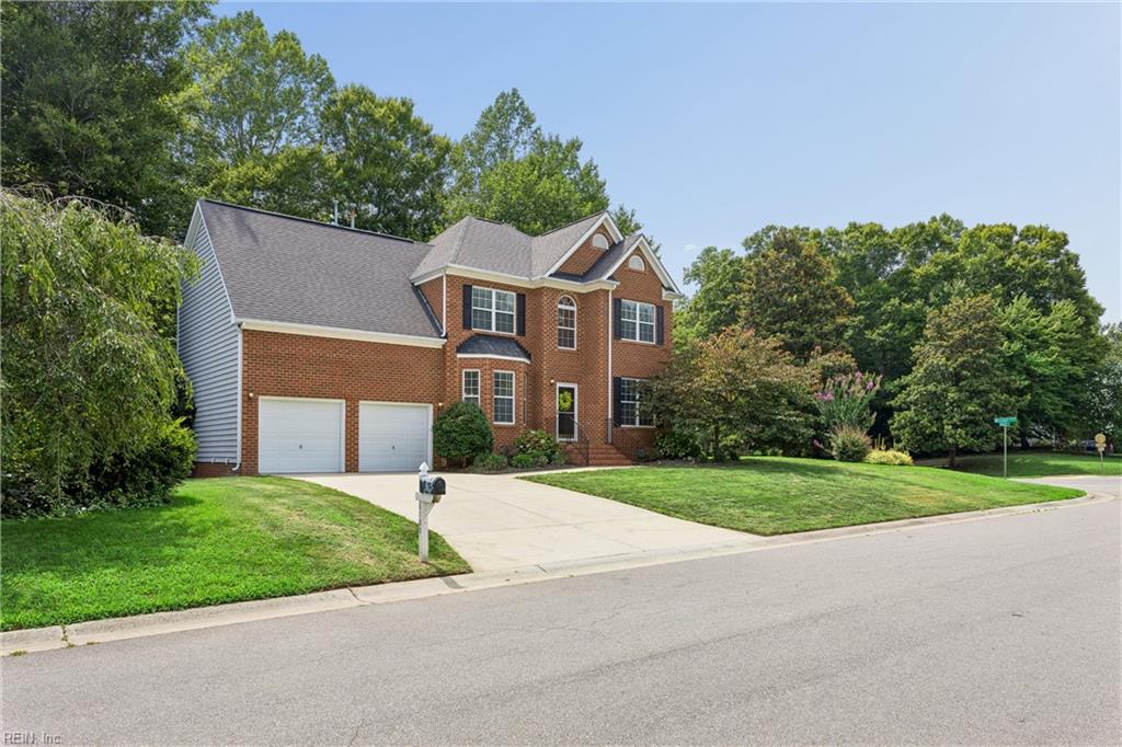 6100 Shrewsbury Sq Property Photo 2