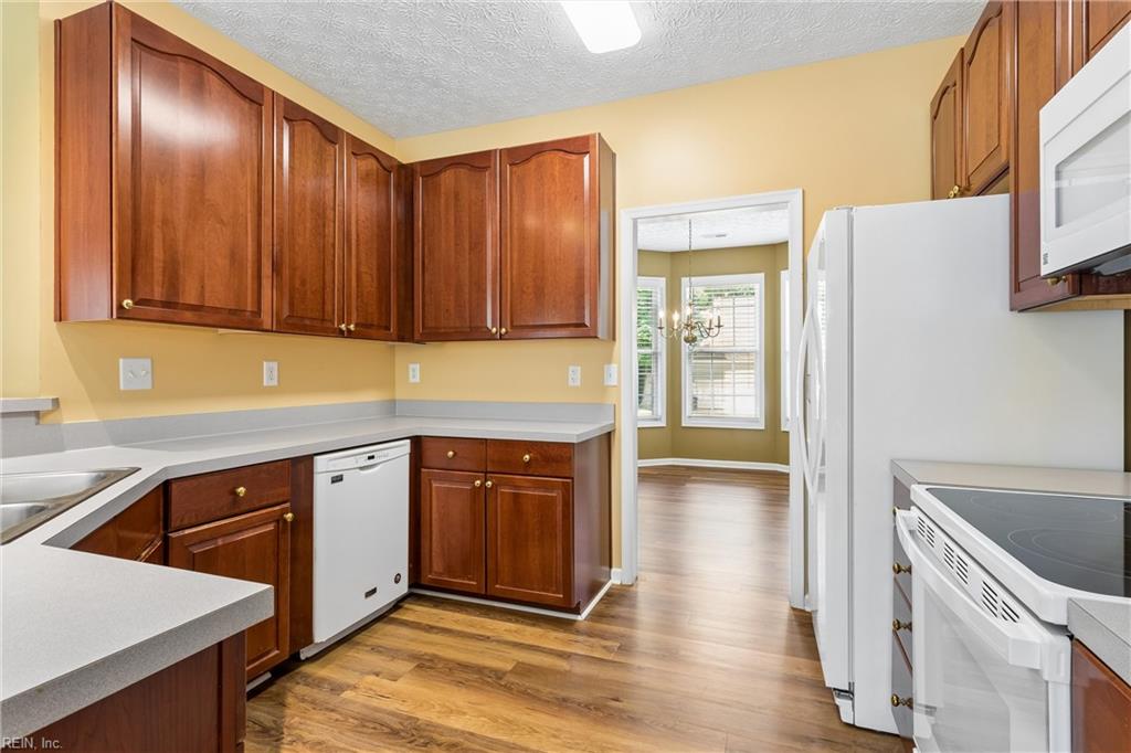 6100 Shrewsbury Sq Property Photo 14