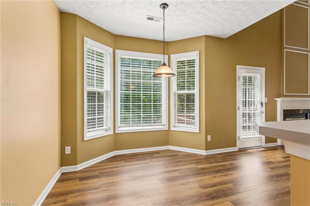 6100 Shrewsbury Sq Property Photo 20
