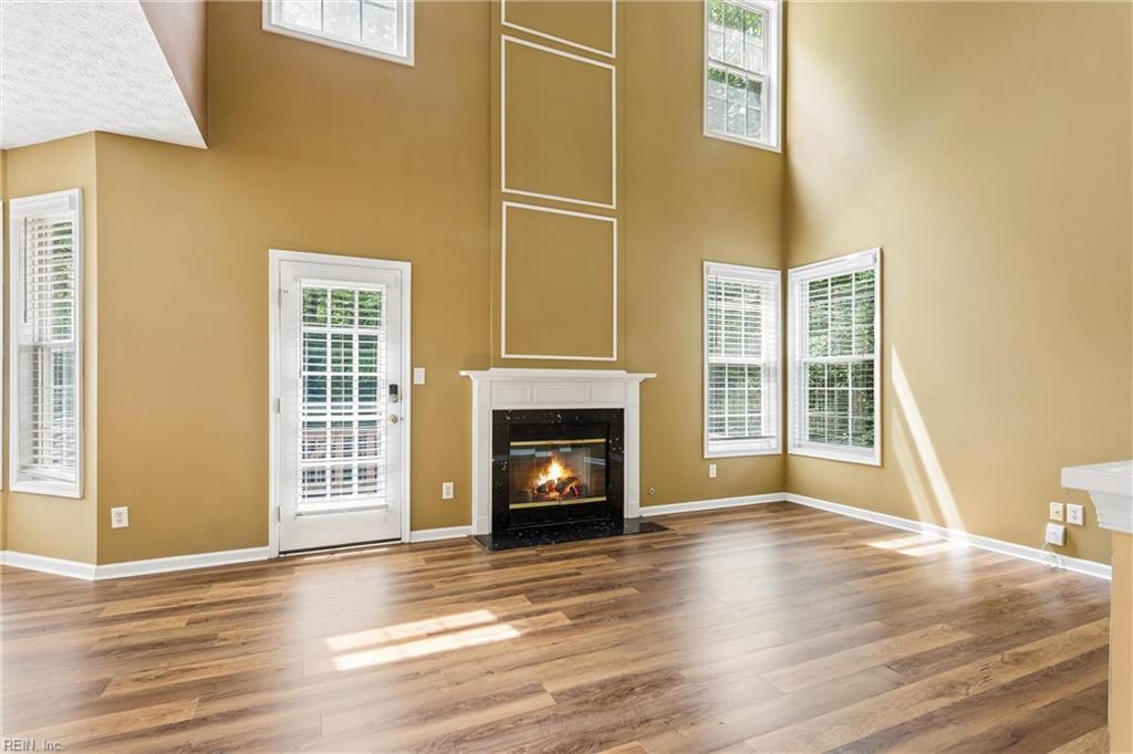 6100 Shrewsbury Sq Property Photo 23