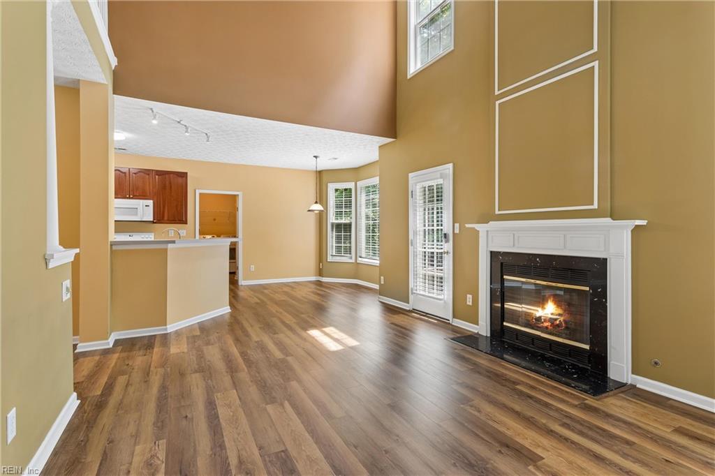 6100 Shrewsbury Sq Property Photo 25