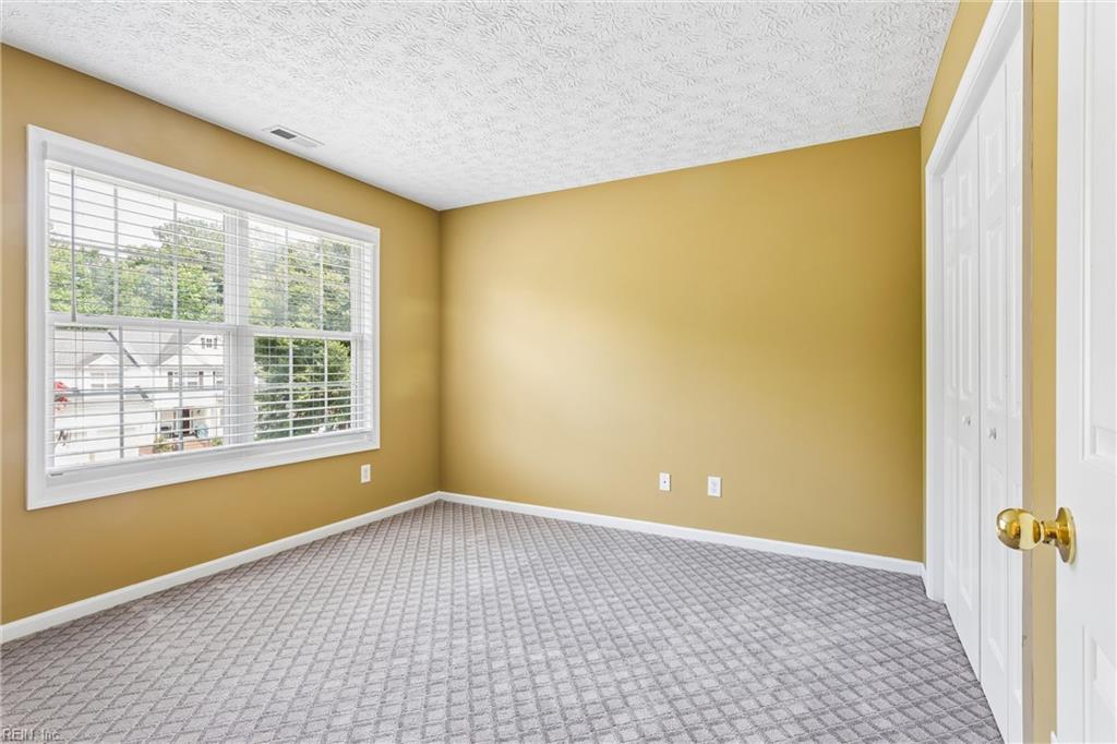 6100 Shrewsbury Sq Property Photo 30