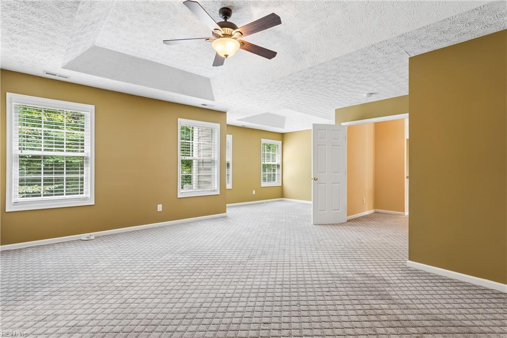 6100 Shrewsbury Sq Property Photo 37