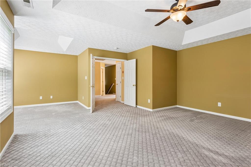 6100 Shrewsbury Sq Property Photo 38