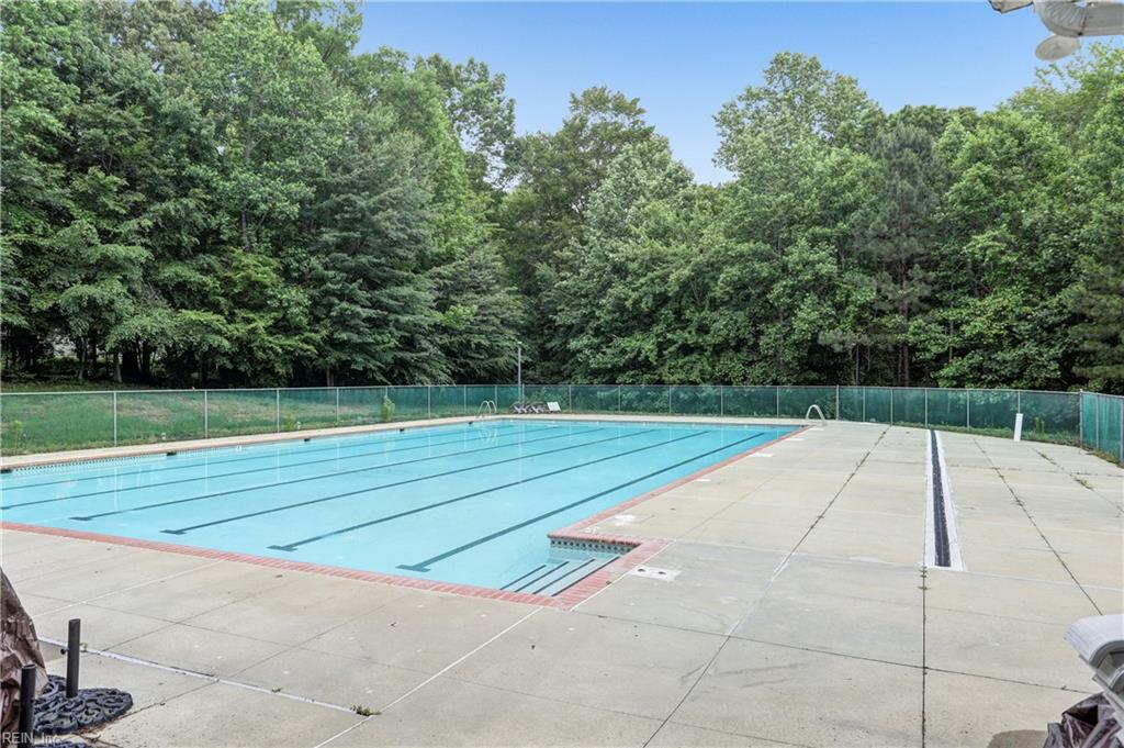 6100 Shrewsbury Sq Property Photo 46