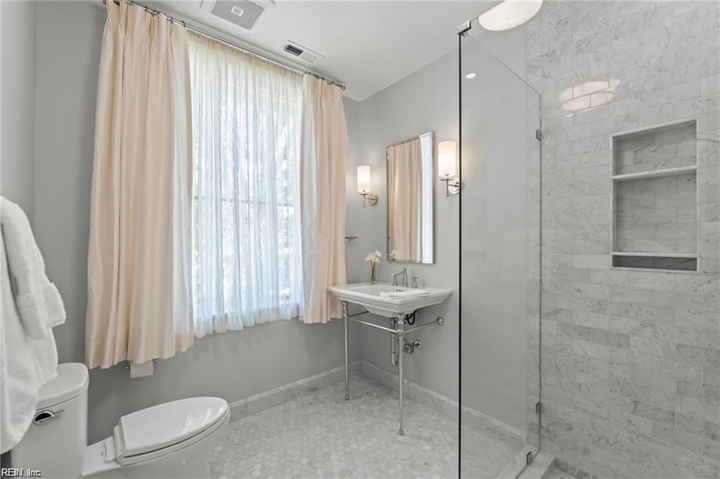 507 Pembroke Ave Property Photo 29