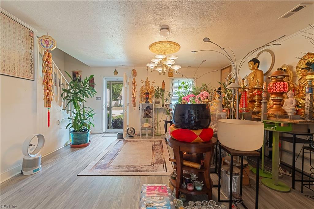 1806 Beckwood Cmn Property Photo 5