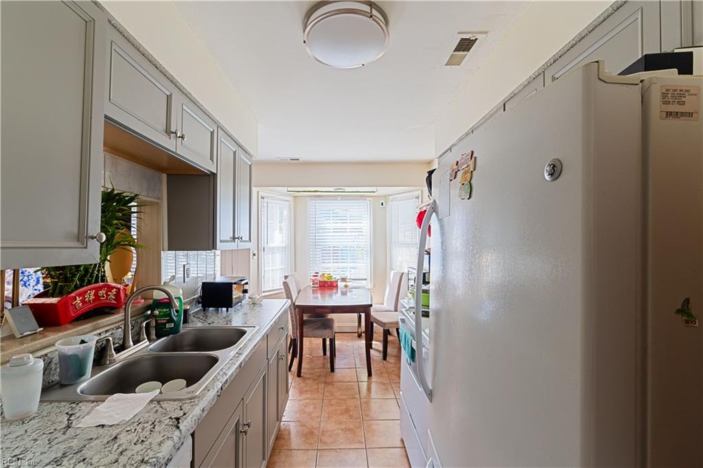 1806 Beckwood Cmn Property Photo 6