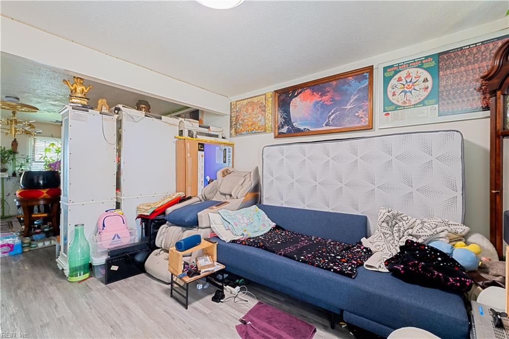 1806 Beckwood Cmn Property Photo 10