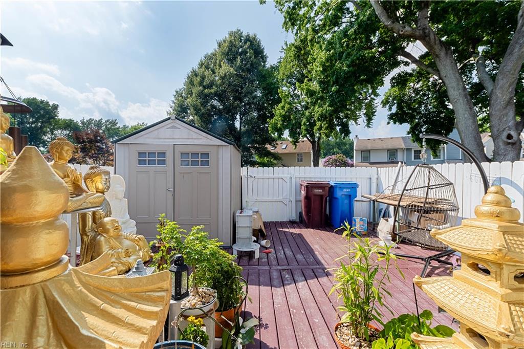 1806 Beckwood Cmn Property Photo 14