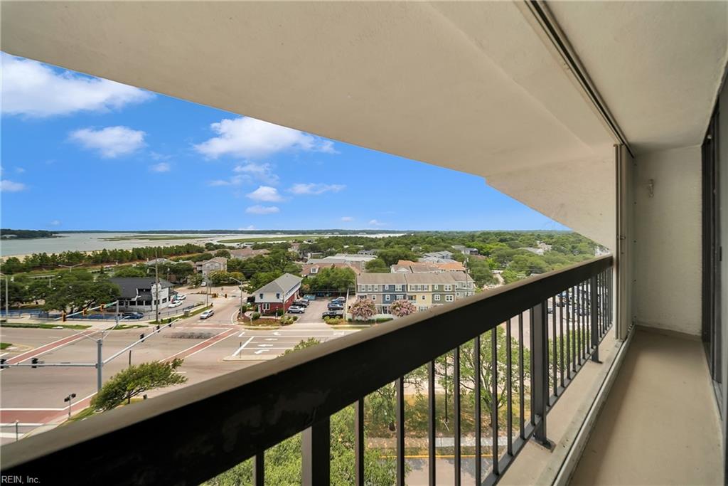 3558 Shore Dr Property Photo 28